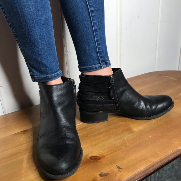Franco Sarto Shoes - Franco Sarto • black buckle ankle booties